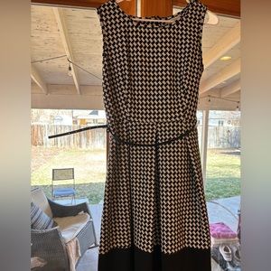 Look at the flair on this black and white dress!!